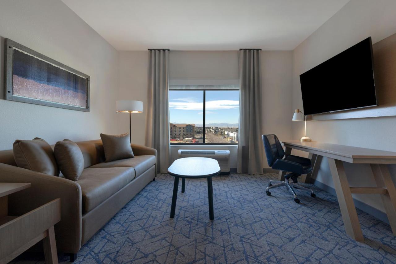 Fairfield By Marriott Inn & Suites Denver Airport At Gateway Park Exterior foto